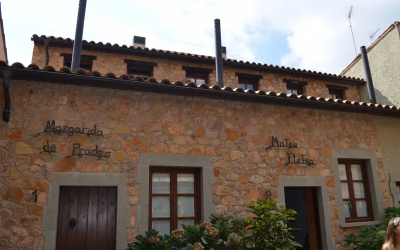 LLETRES DE FORJA AMB MOLTA HISTÒRIA 